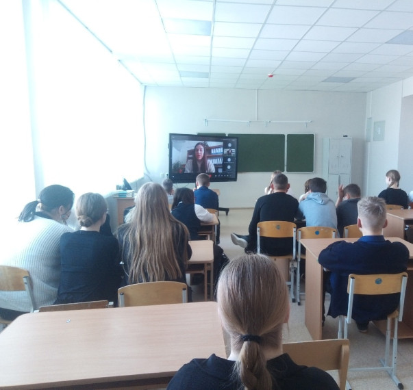 Онлайн-беседа представителей наркоконтроля и наркодиспансера с учащимися 8-11 классов.